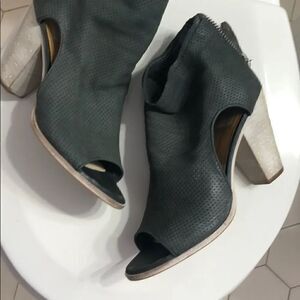 Dolce Vita Gray & White Peep Toe Booties